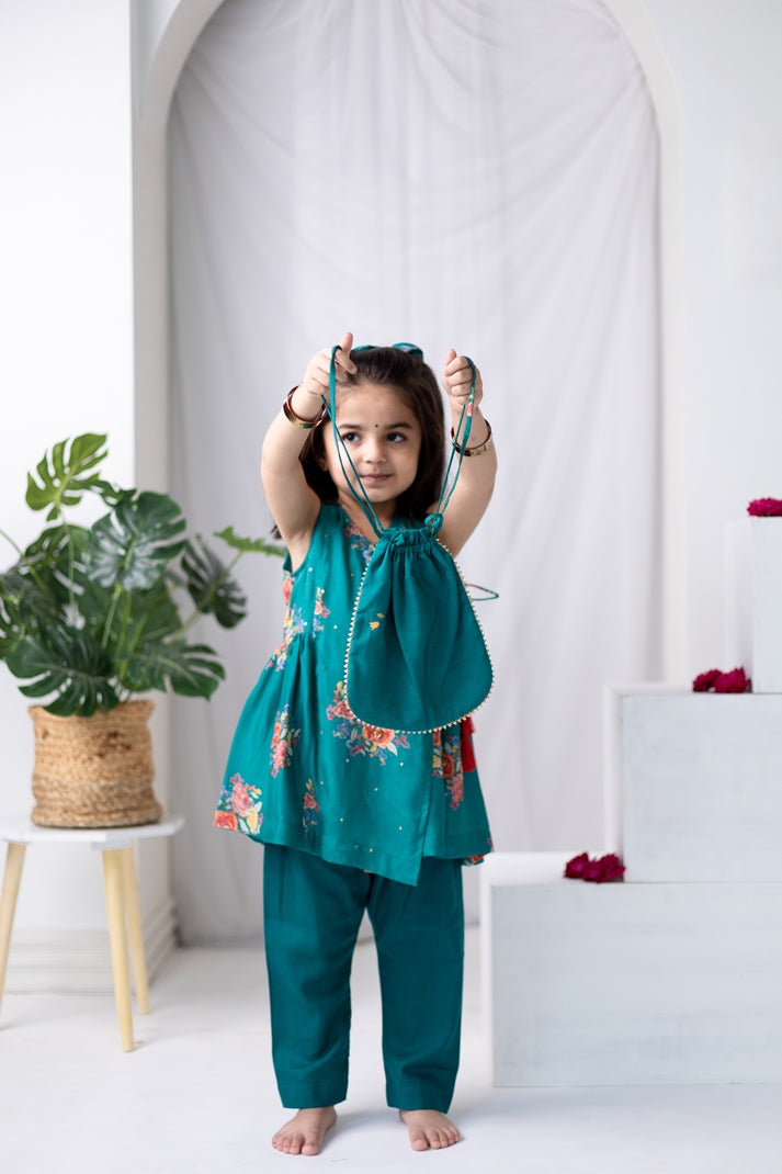 ANGRAKHA KURTA SET